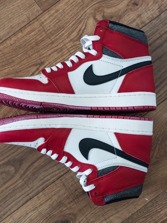 Jordan 1 Chicago Lost & Found Reimagined - Men\'s Size 8.5
